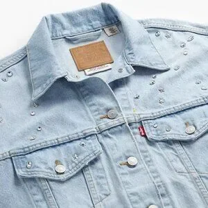LEVIS 90's Women's Studded Rhinestone Dad Trucker Jacket BRAND NEW SOLD  OUT!